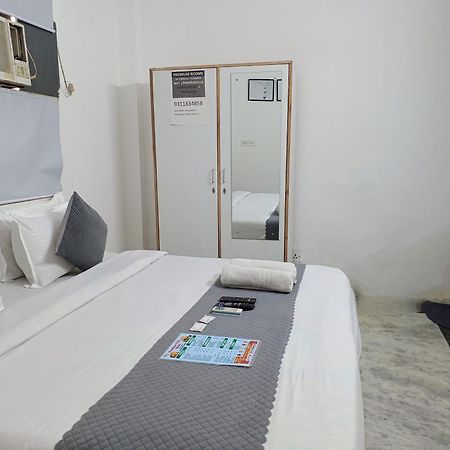 Hotel Hauz Khas Fort View New Delhi Bagian luar foto