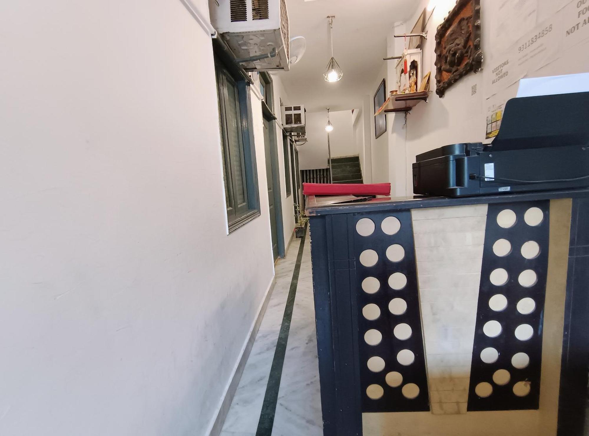 Hotel Hauz Khas Fort View New Delhi Bagian luar foto