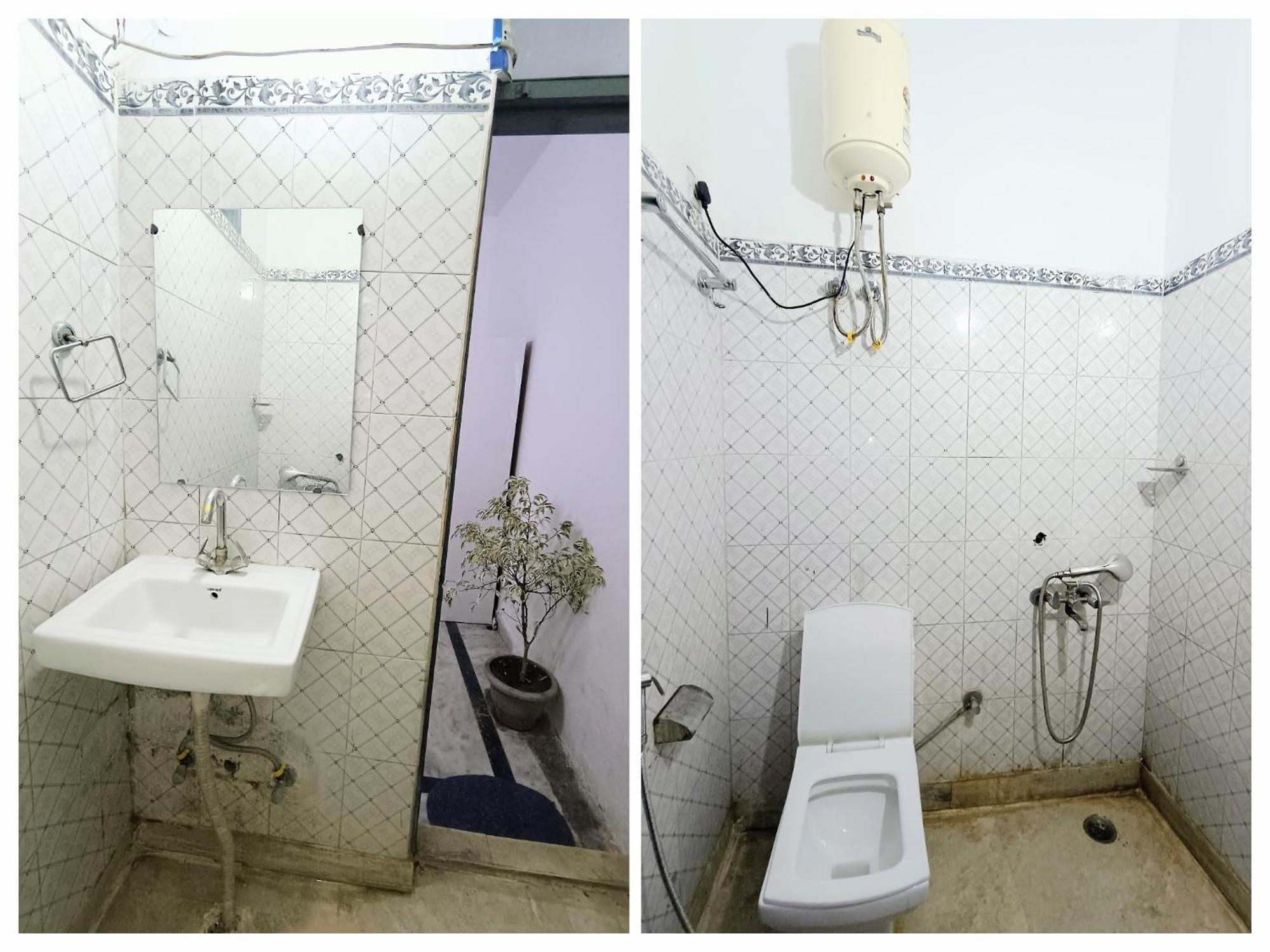 Hotel Hauz Khas Fort View New Delhi Bagian luar foto